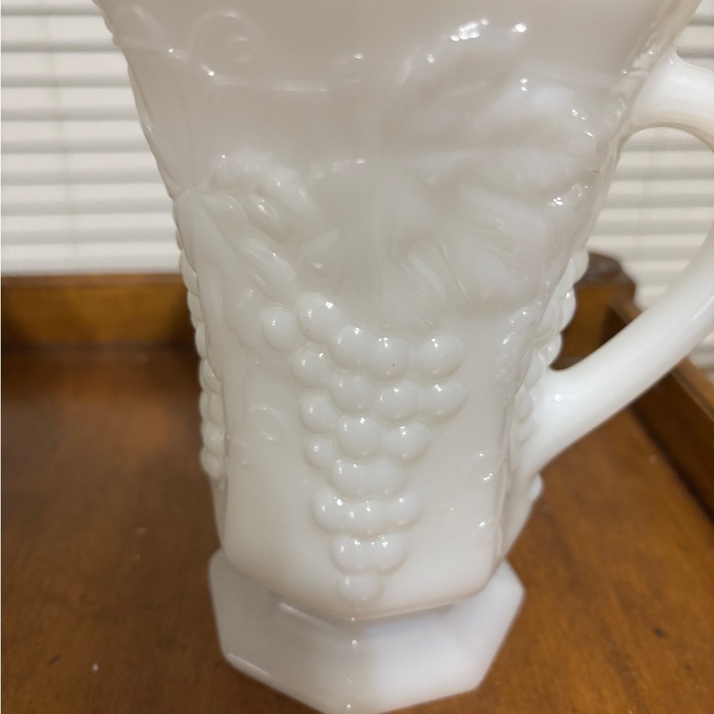 Anchor Hocking White Milk Glass Harvest Grape Serving Bowl & Pitcher - Picture 3 of 3